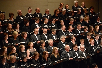 Der Städtische Musikverein Lippstadt bringt mit der „Sea Symphony“ von Vaughan Williams ein großes Chor- und Orchesterkonzert auf die Bühne
